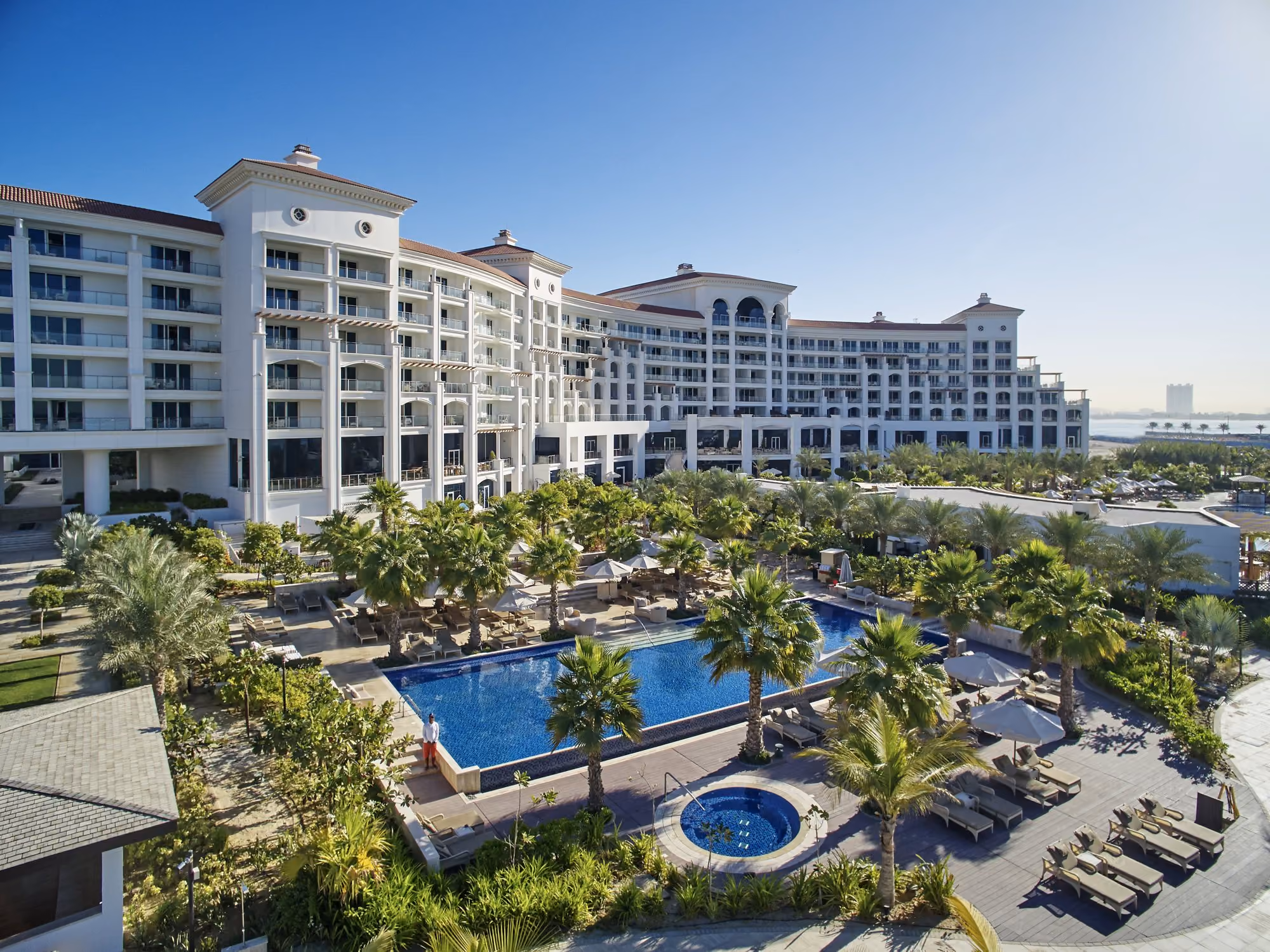 Waldorf Astoria Dubai Palm Jumeirah, exterior and pool